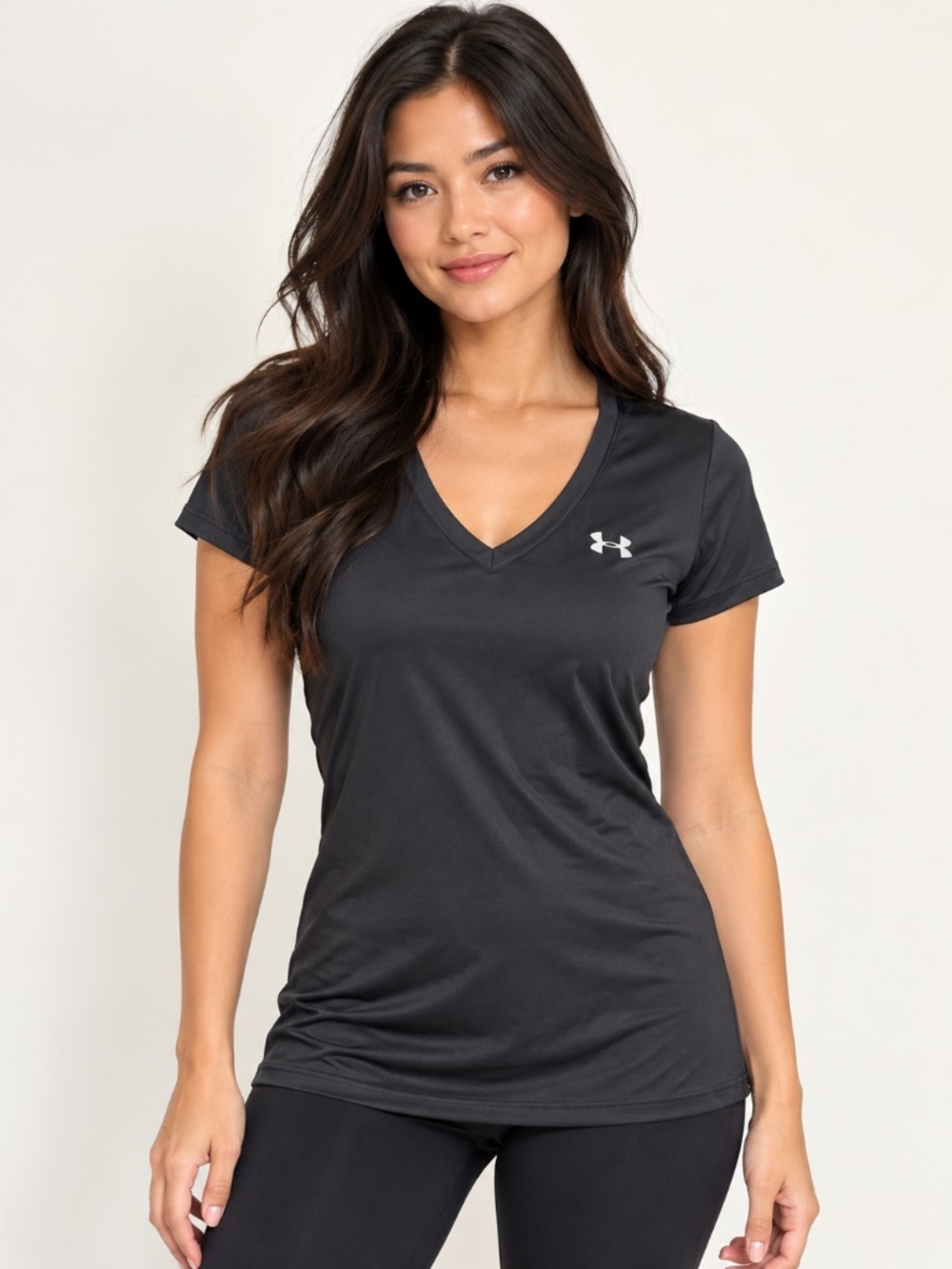 Under Armour Women’s Black V-Neck Athletic T-Shirt Medium